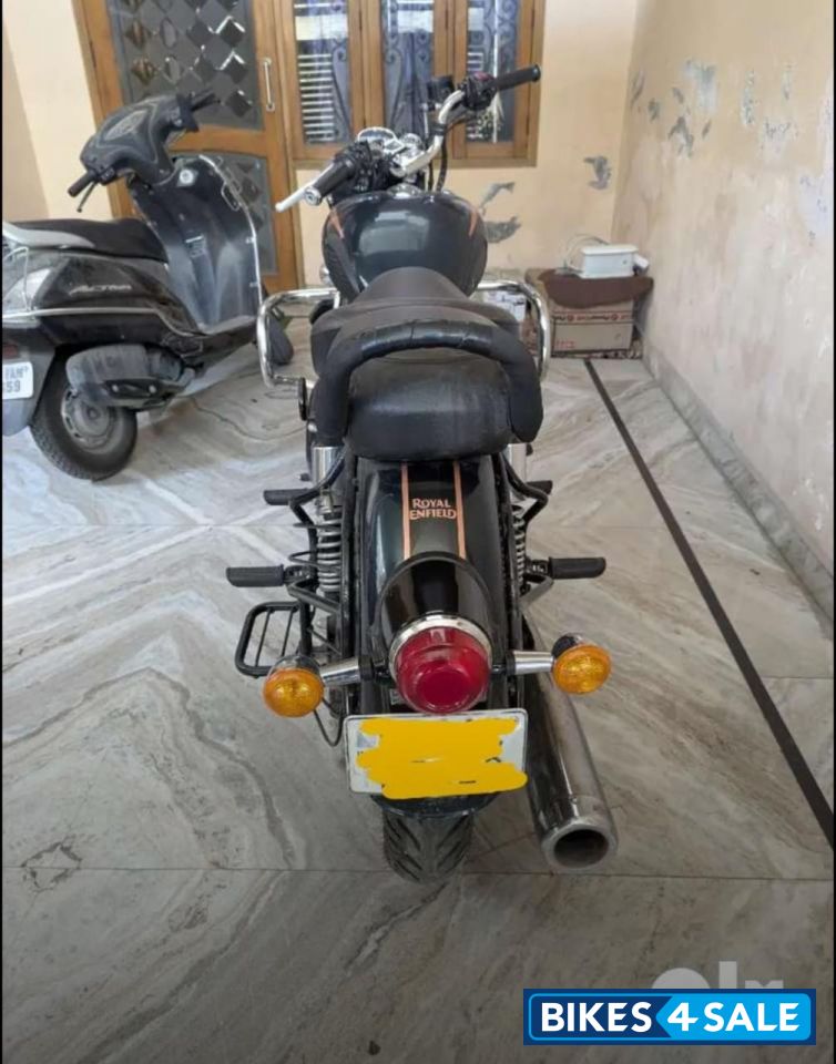 Military Green Royal Enfield Classic Classic Reborn 350