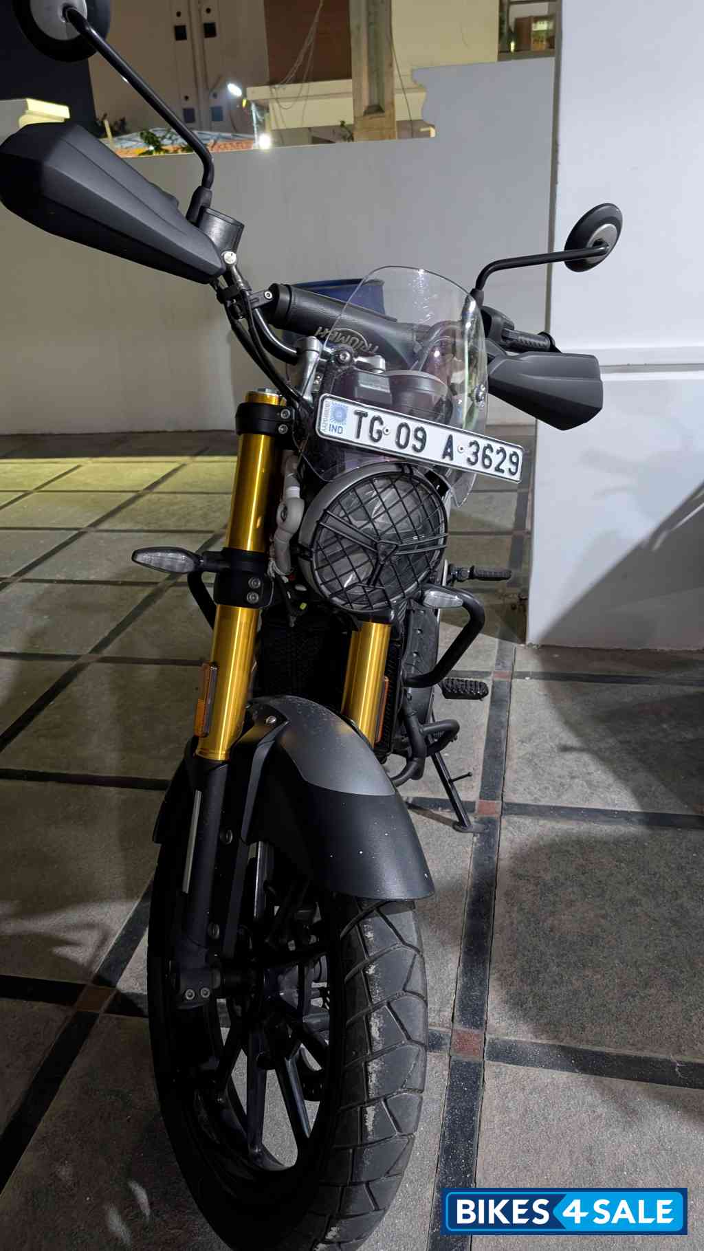 Triumph Scrambler 400 X