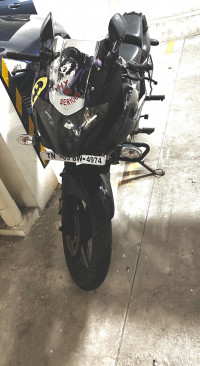 Black Bajaj Pulsar 220F