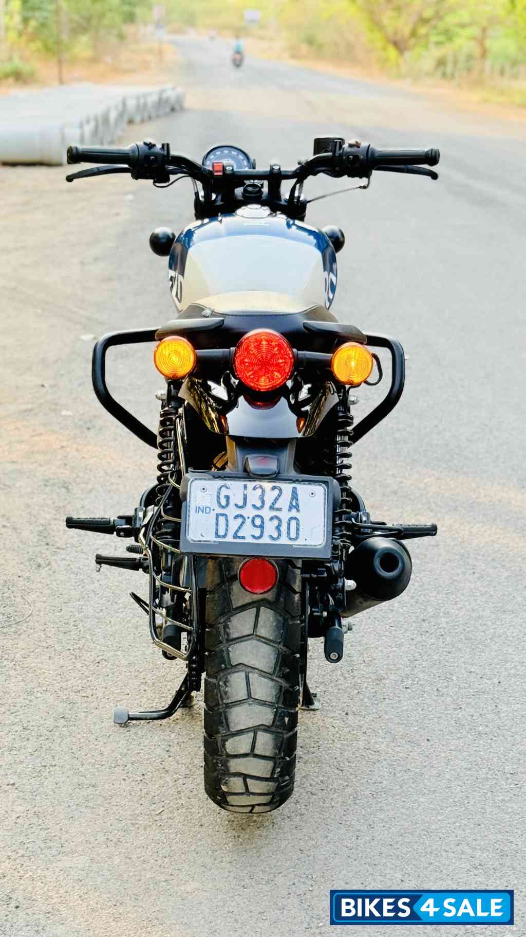 Rebel Blue Royal Enfield Hunter 350 Metro