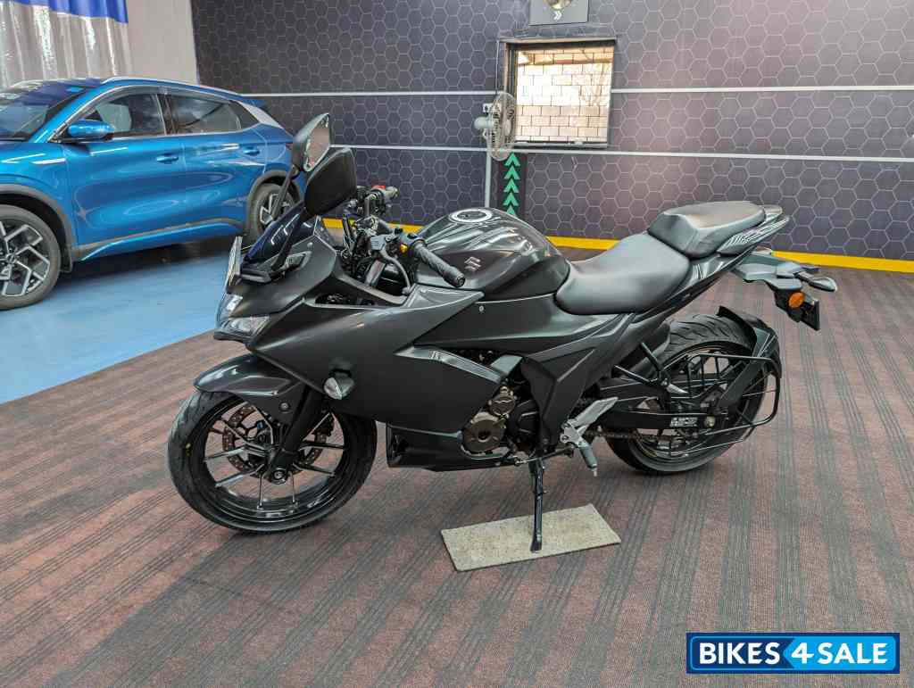 Suzuki Gixxer SF 250 BS6