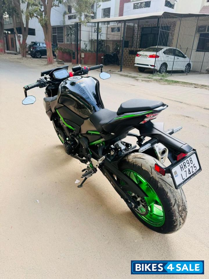 Kawasaki Z900 2023