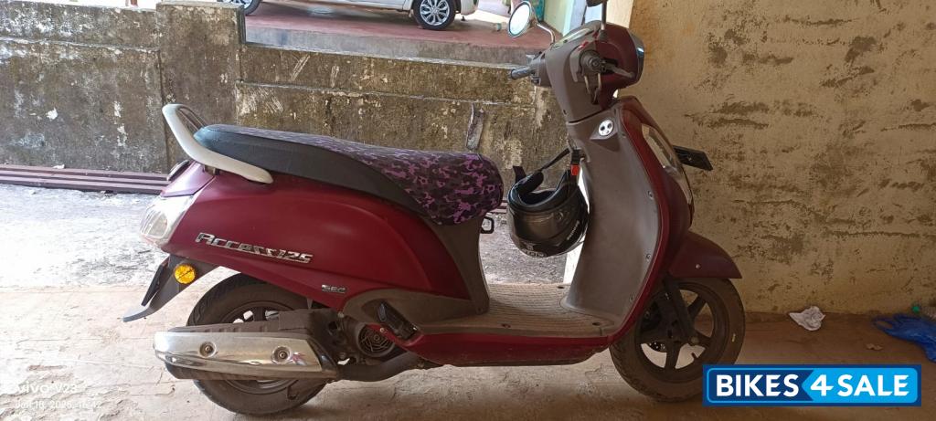 Mat Red Suzuki Access 125 Special Edition