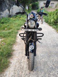 Black Bajaj Avenger Street 160 BS6