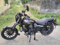 Black Bajaj Avenger Street 160 BS6