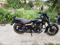 Black Bajaj Avenger Street 160 BS6