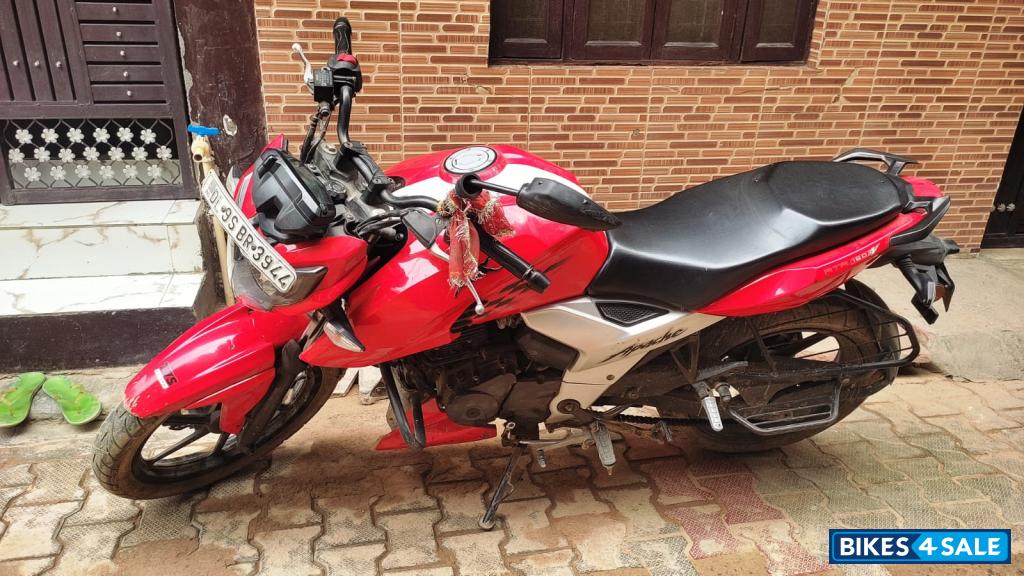TVS Apache RTR 160 4V TVS Apache RTR 160 4V