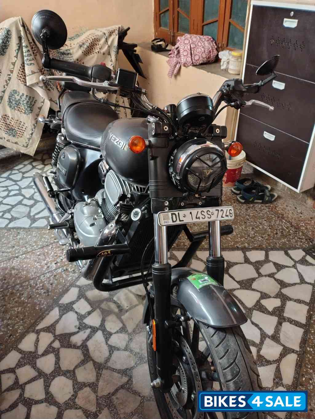 Chrome - Gallant Grey Yezdi Roadster Chrome