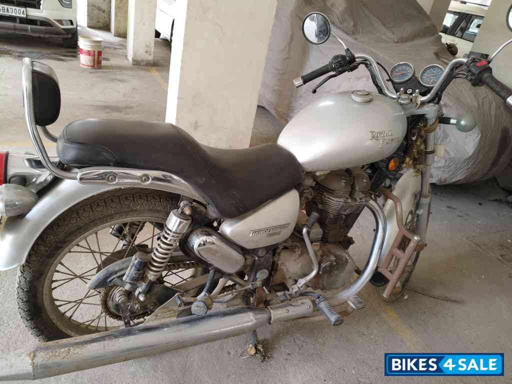 D Silver Royal Enfield Thunderbird TwinSpark 350 D Silver Royal Enfield Thunderbird TwinSpark 350