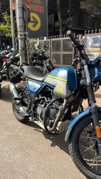 Royal Enfield Scram 411