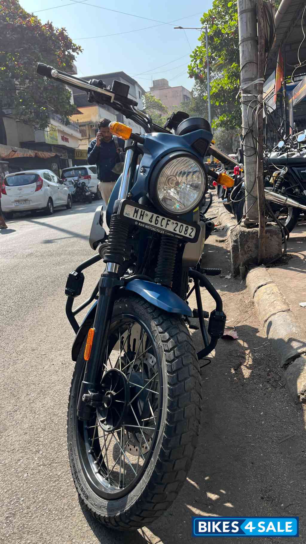 Royal Enfield Scram 411