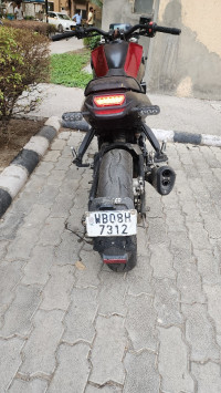 Red Benelli Leoncino 250