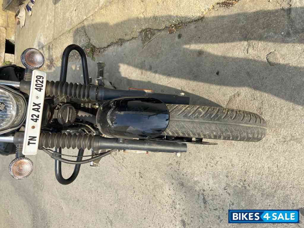 Grey Black Bajaj Avenger Street 160 BS6