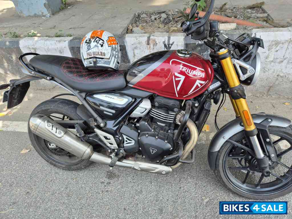 Carnival Red Triumph Speed 400