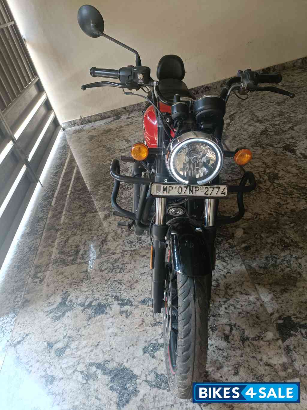 Royal Enfield Meteor 350 Fireball