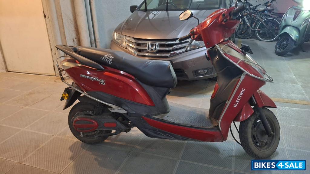 Metallic Red Ampere Magnus Ex