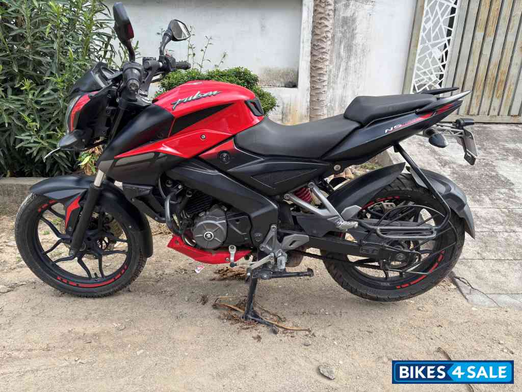 Bajaj Pulsar NS 160