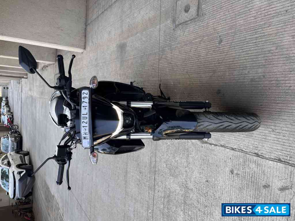 Black Yamaha FZS 25 BS6