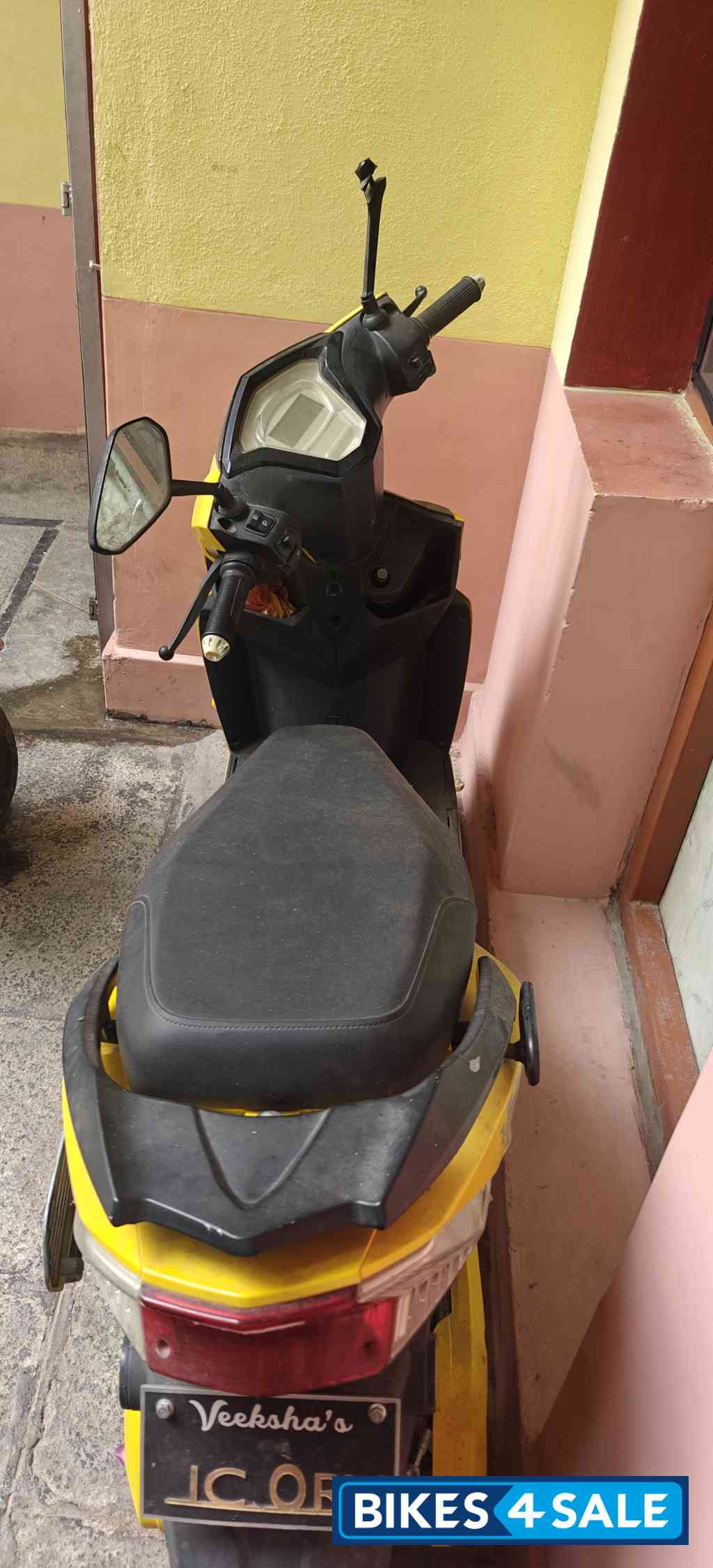 Sports Yellow Victory Vero Lithium Ion