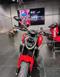 Ducati Monster 937cc