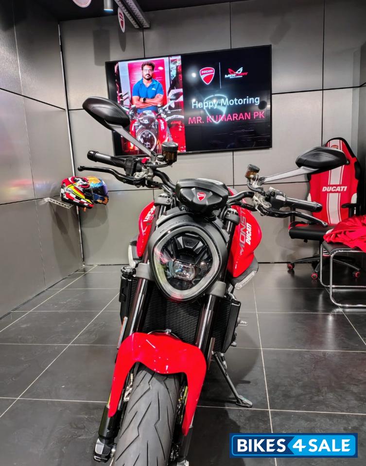 Ducati Monster 937cc