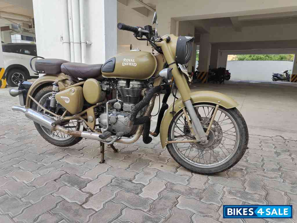 Royal Enfield Classic Desert Storm