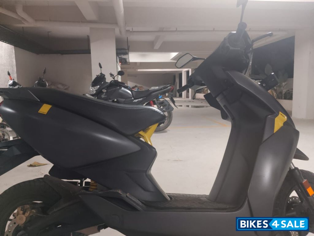 Space Grey Ather 450X