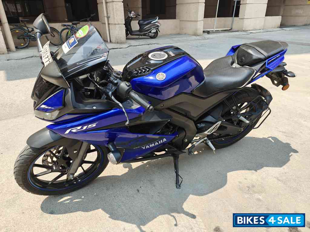 Racing Blue Yamaha YZF R15 V3