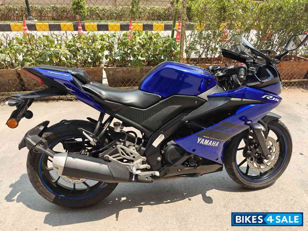 Racing Blue Yamaha YZF R15 V3
