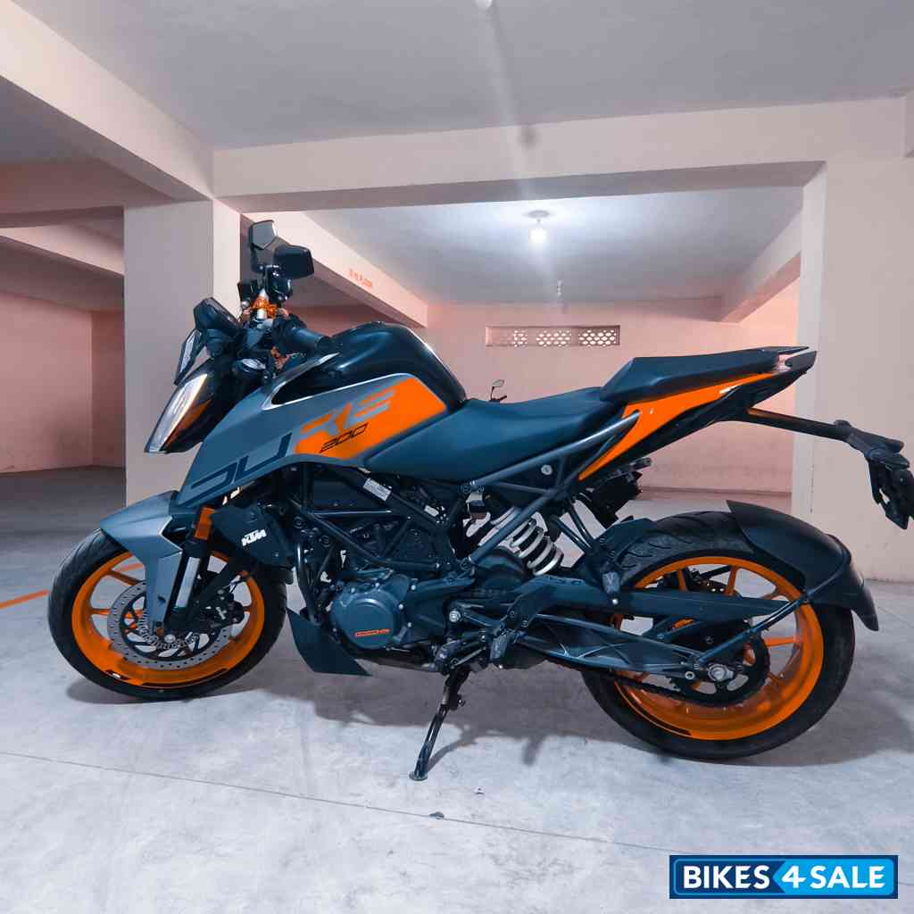 KTM Duke 200