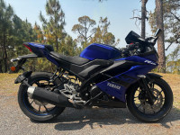 Deep Blue Yamaha YZF R15 V3