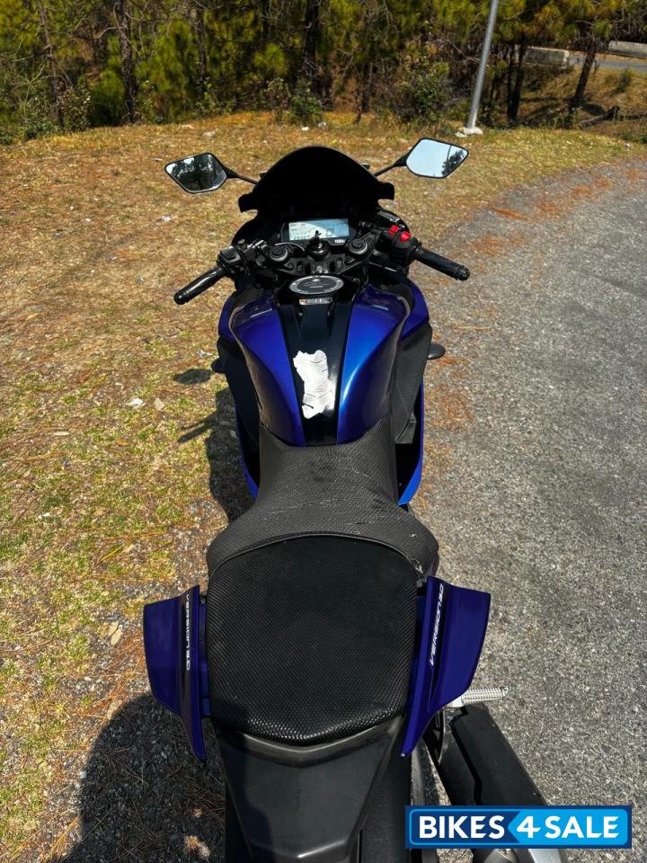 Deep Blue Yamaha YZF R15 V3