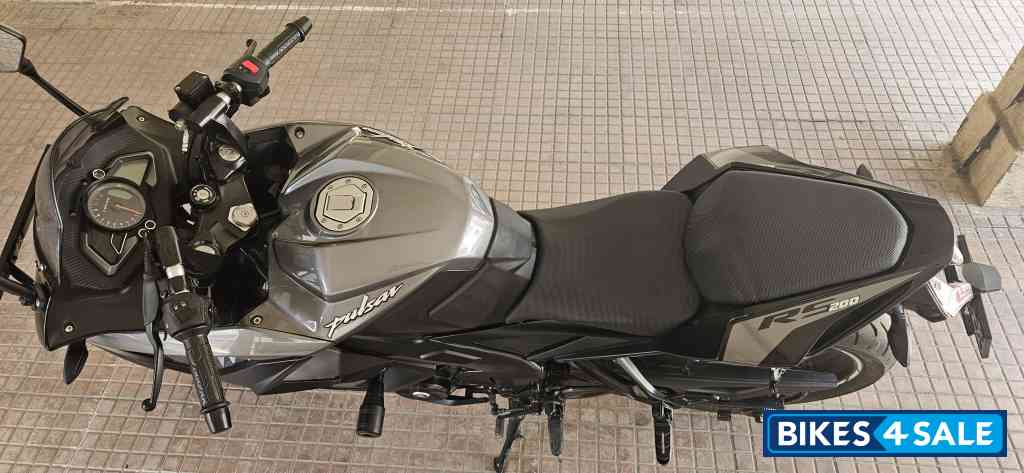 Pewter Grey Bajaj Pulsar RS 200 BS6