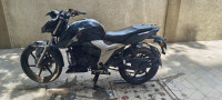 Black TVS Apache RTR 160 4V BS6