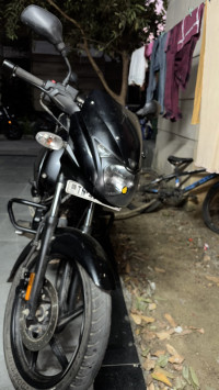 Black Bajaj Pulsar 125