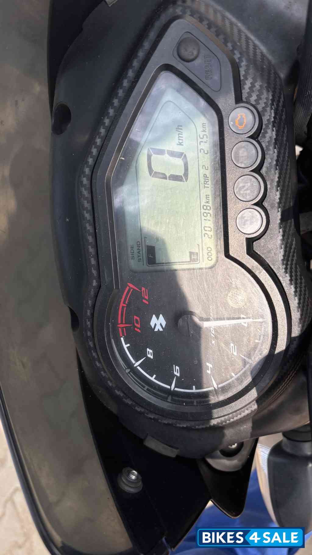 Black Bajaj Pulsar 125 Black Bajaj Pulsar 125