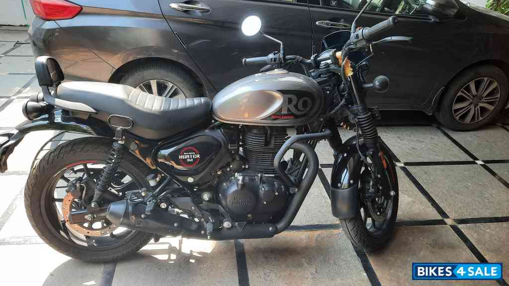 Grey Royal Enfield Hunter 350 Metro