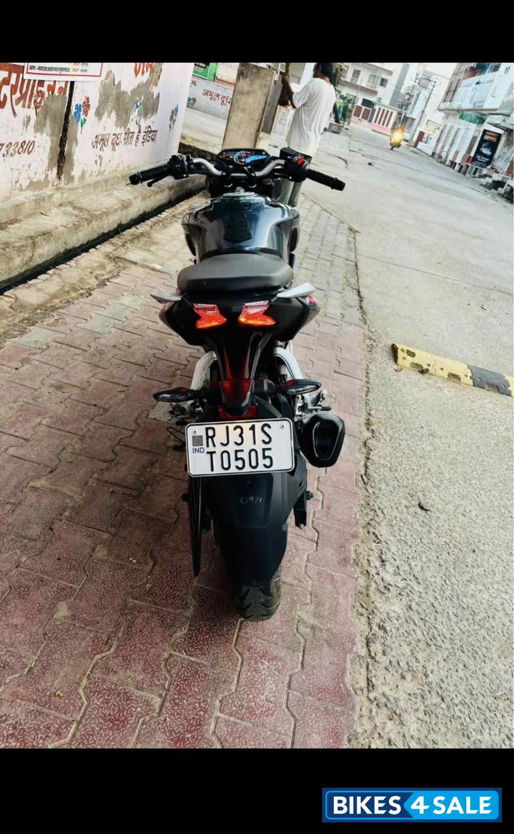 Bajaj Pulsar N250 Bajaj Pulsar N250
