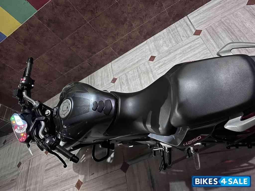 Bajaj Pulsar N250 Bajaj Pulsar N250
