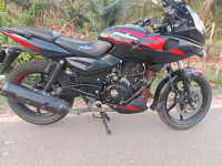 Bajaj Pulsar 220F