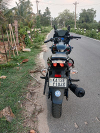 Bajaj Pulsar 220F