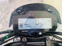 Revolt RV1 Plus