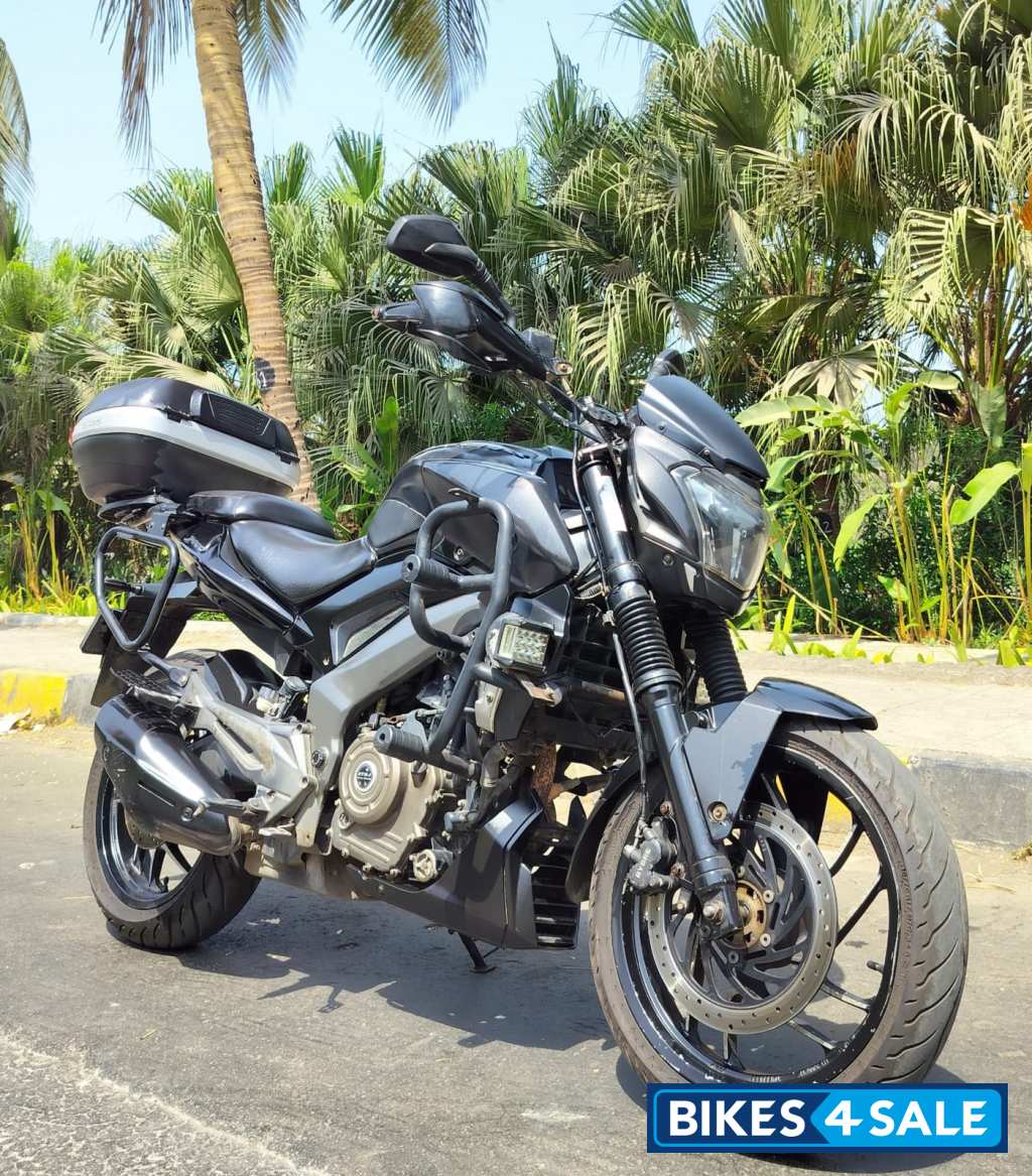 Bajaj Dominar 400 Disc