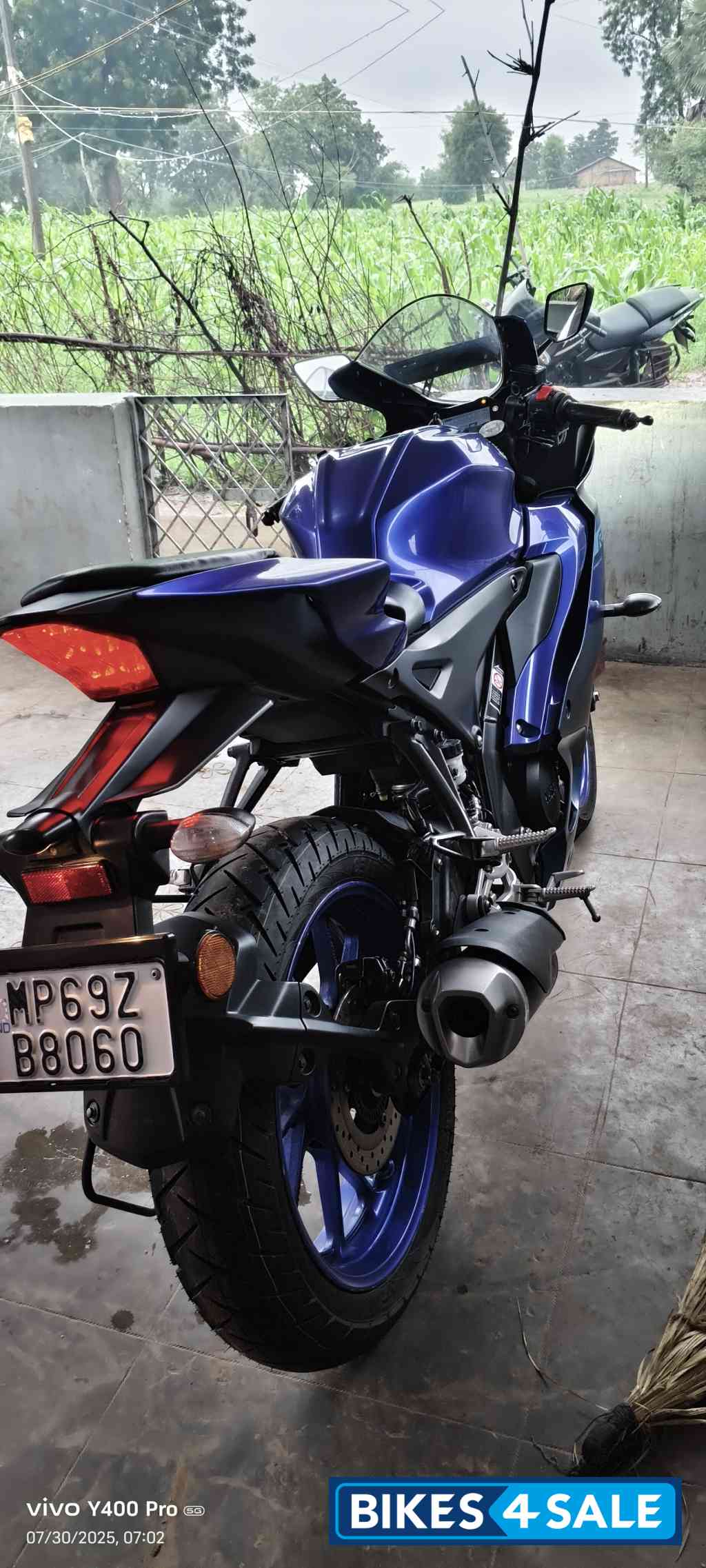 Blue Yamaha R15 V4