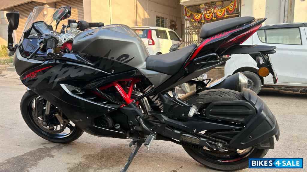 Black TVS Apache RR 310