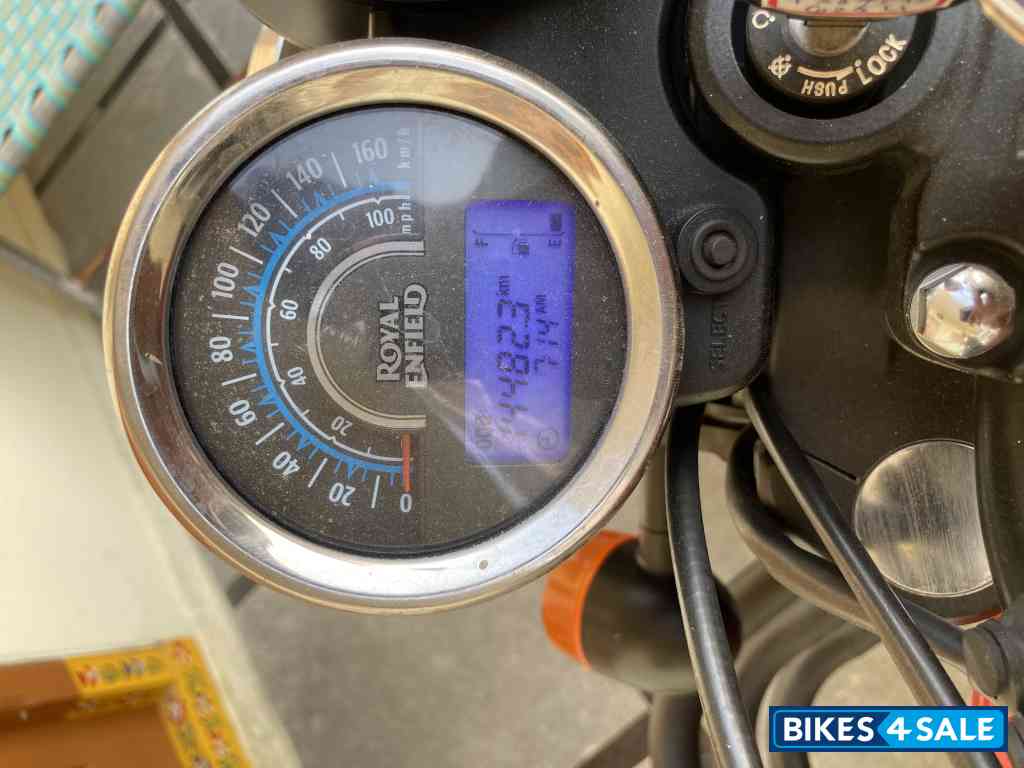 Red Royal Enfield Thunderbird X 350