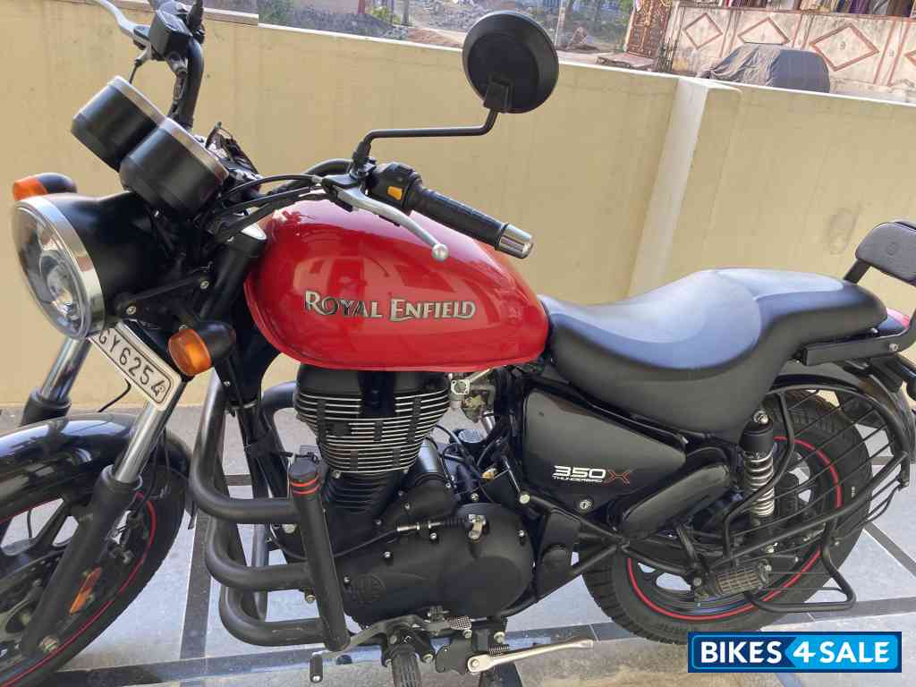 Red Royal Enfield Thunderbird X 350