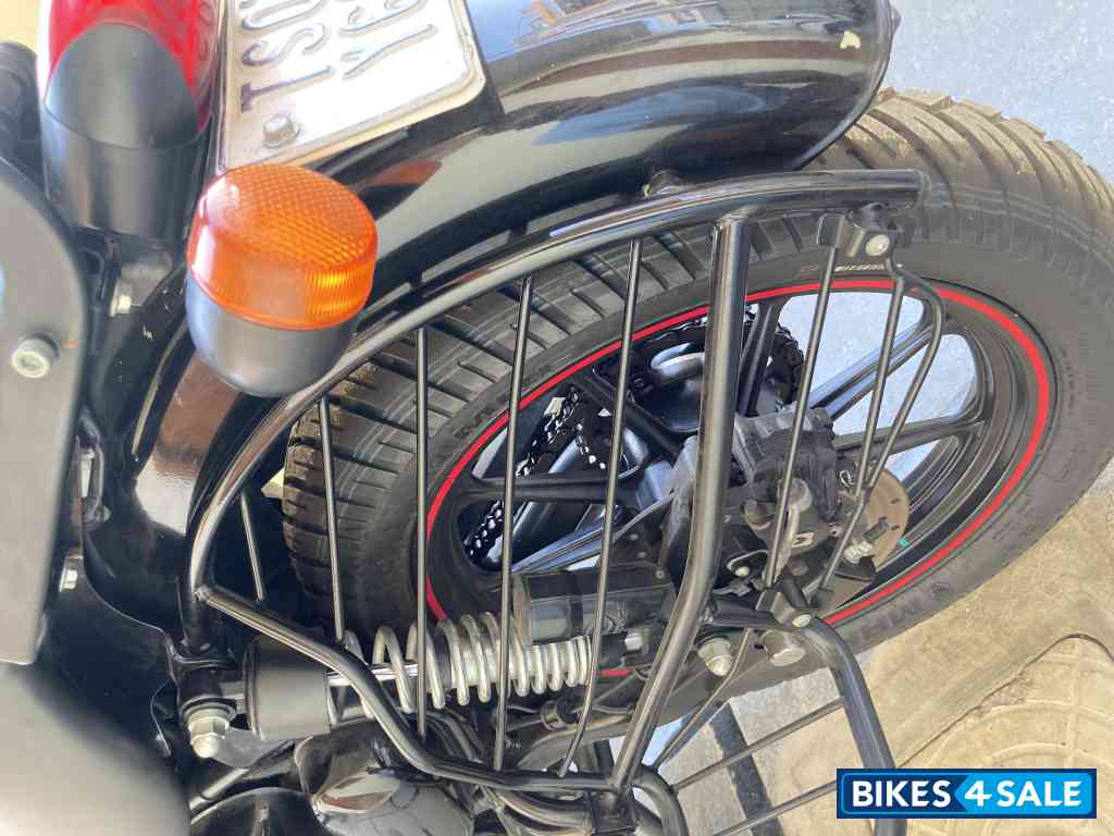 Red Royal Enfield Thunderbird X 350