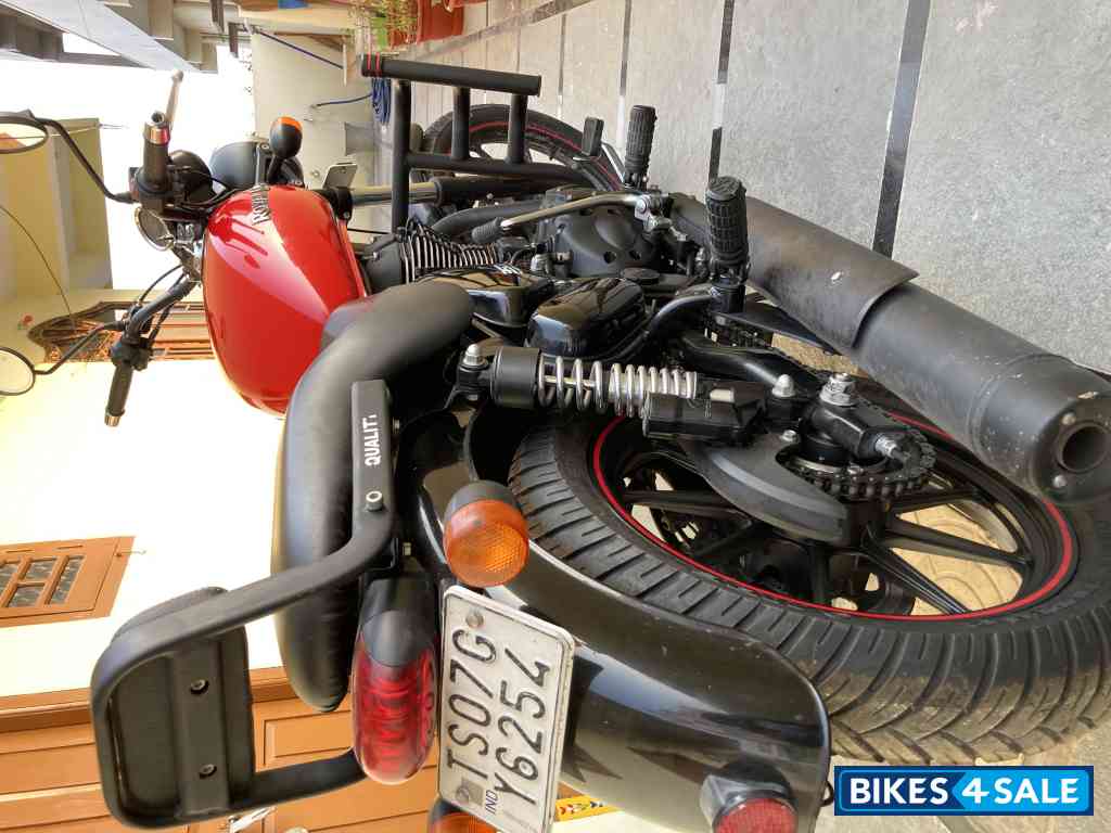 Red Royal Enfield Thunderbird X 350