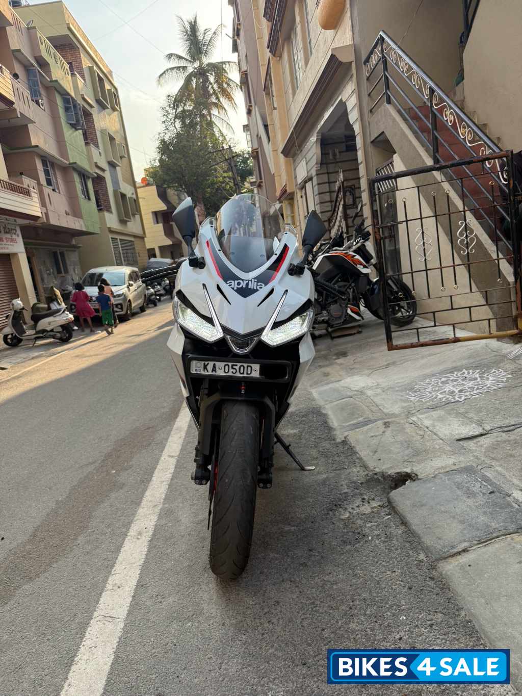 Opalescent Light Aprilia RS 457